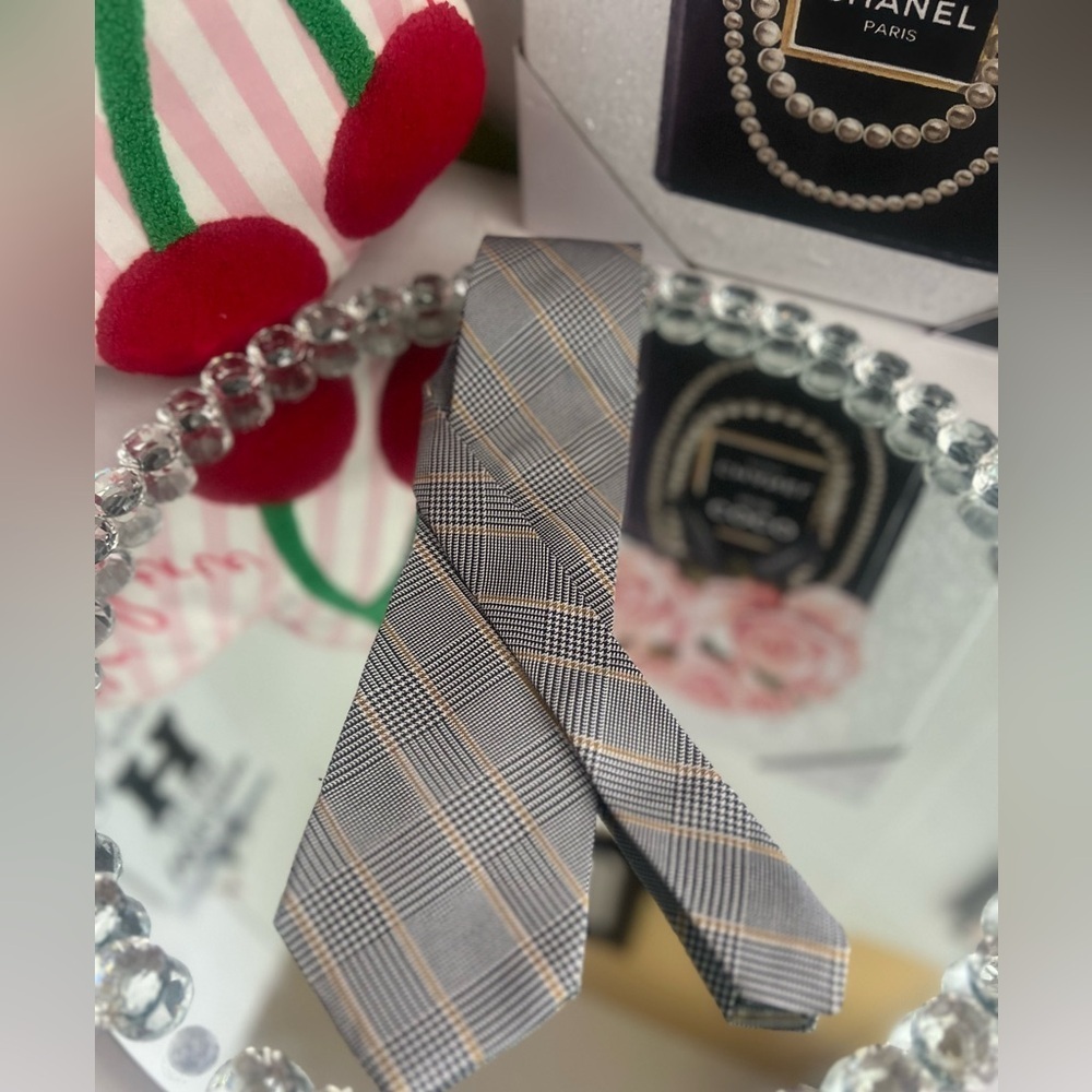Lauren Ralph Lauren 100% Silk Glen Plaid Tie Green Red Tan Handmade 3"x56"
